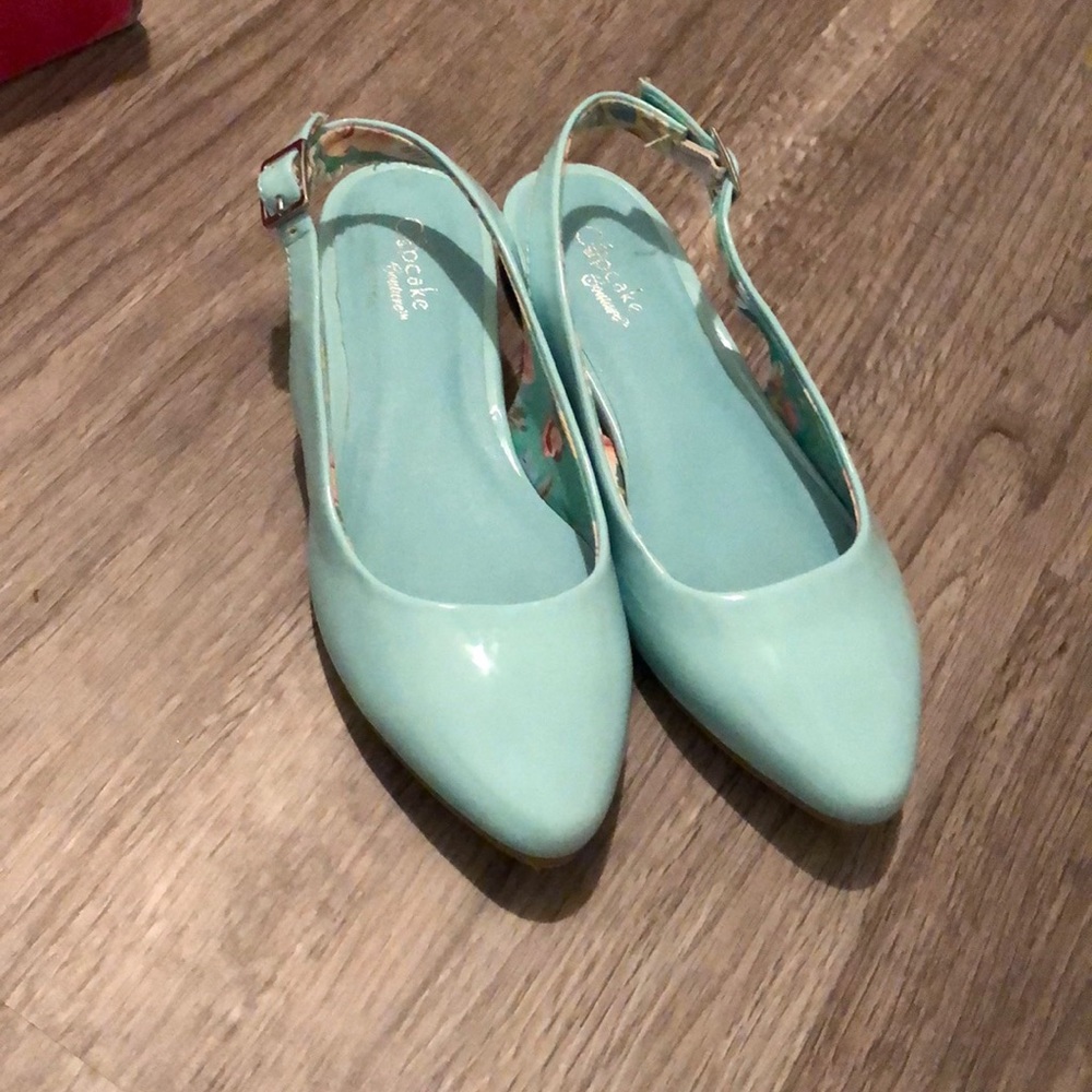 Cupcake couture flats
